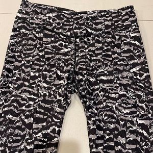 Size Small Women’s Capri